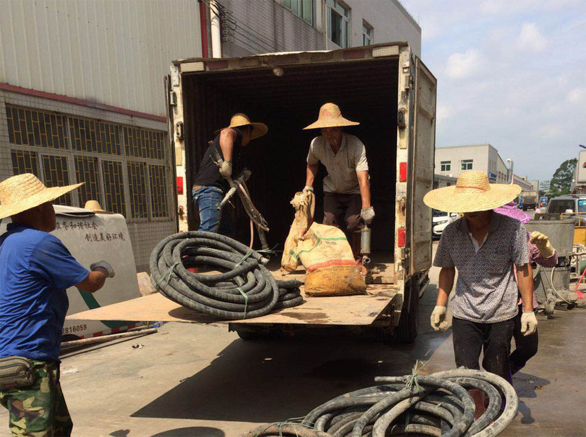 青神一部件厂房地基出现下沉注浆加固